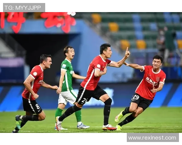 杭州足球队与成都足球队实力对比赛后分析与总结